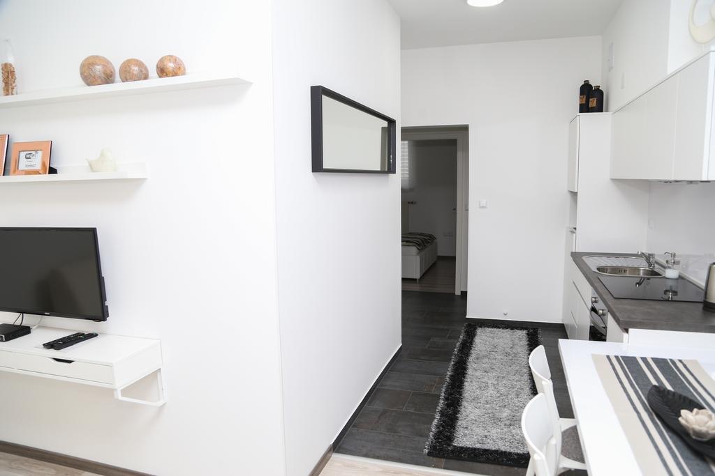 Apartments Bogdan Свети-Мартин-на-Мору Экстерьер фото