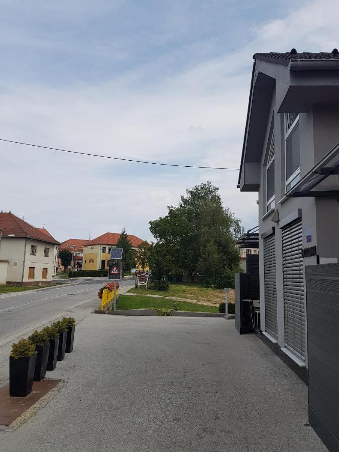 Apartments Bogdan Свети-Мартин-на-Мору Экстерьер фото